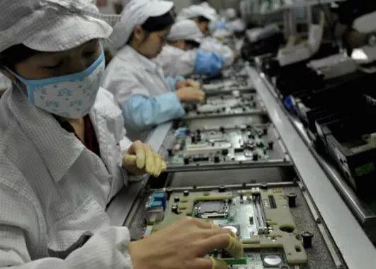 華為在世界上的最新地位，全球科技巨頭的崛起與挑戰(zhàn)