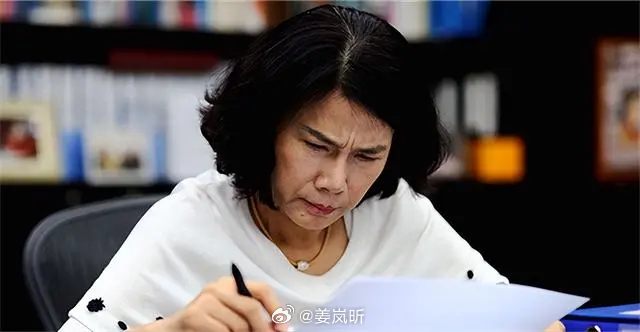 董明珠最新經(jīng)典語錄，領(lǐng)導(dǎo)力與商業(yè)智慧的獨(dú)特解讀